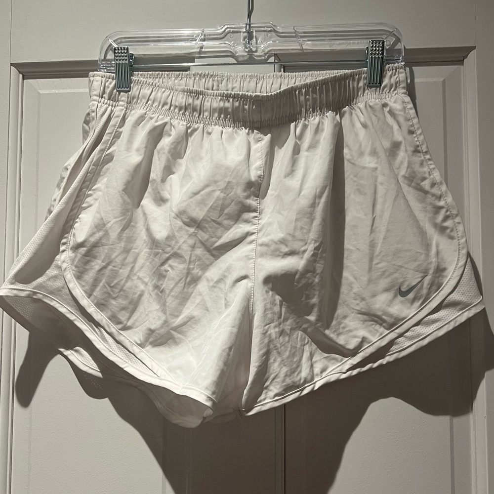 Nike Women’s Tempo Short Large